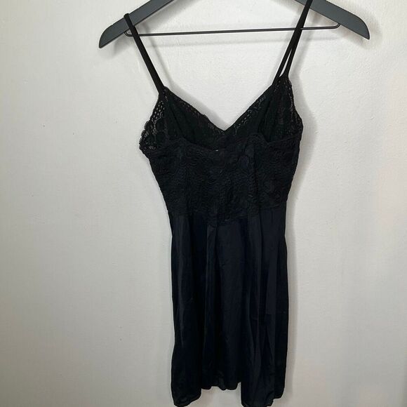 Cosabella Lace Chemise - Picture 2 of 5